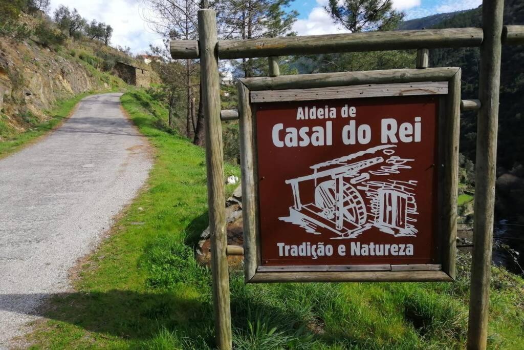 Casal do Rei  Casa Do Avo Alvaro - Refugio Do Rei מראה חיצוני תמונה